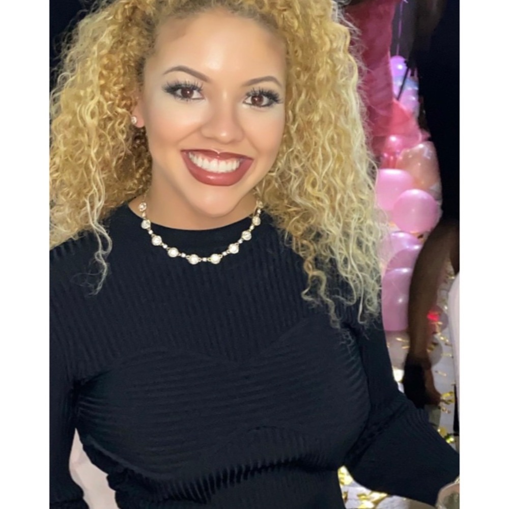 Meet your Posher, Kalli